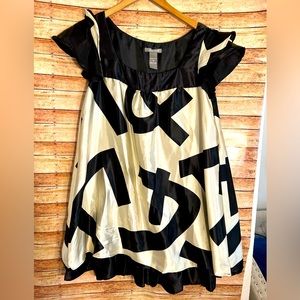Black and white silk dress size M